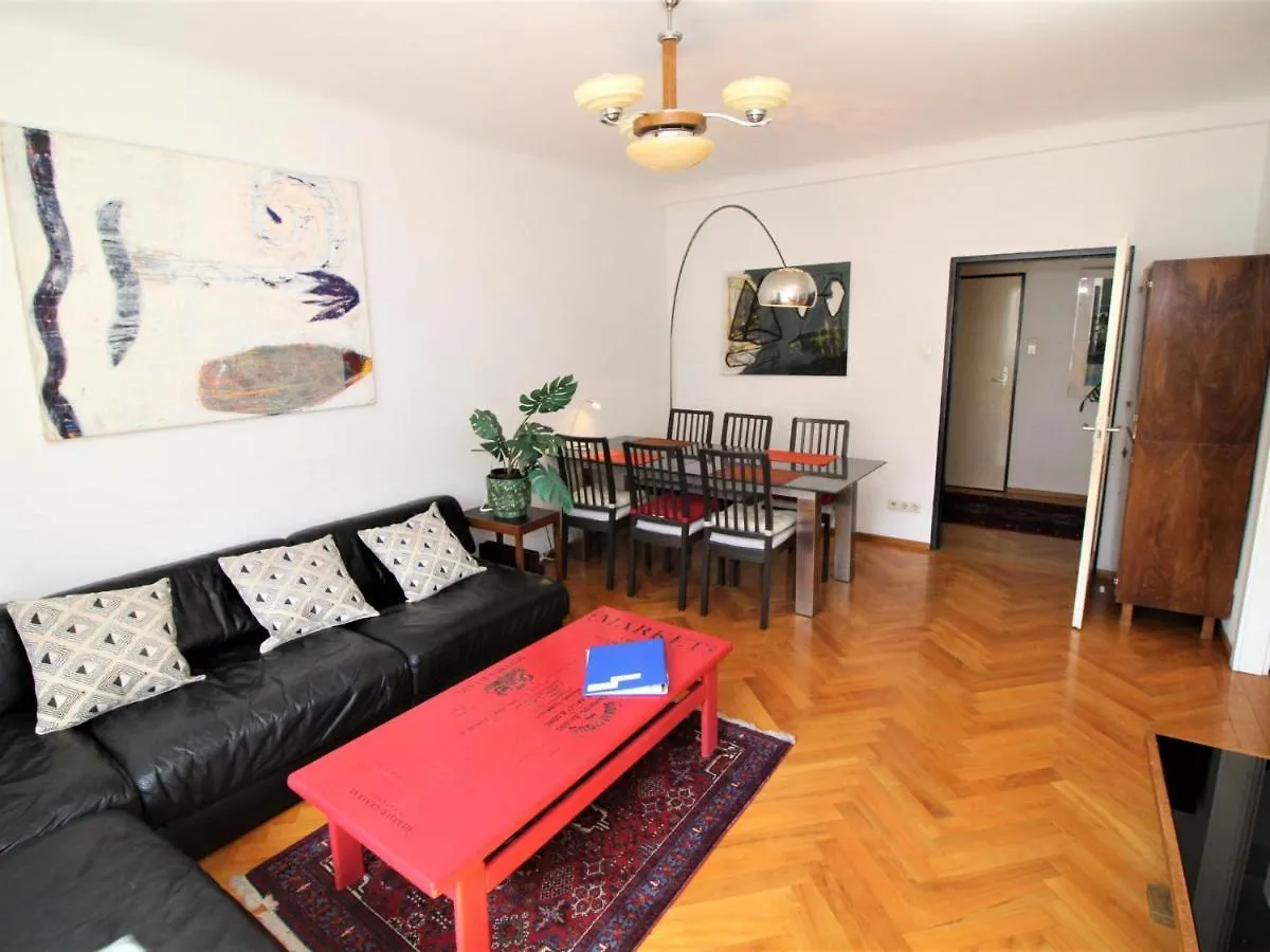 Apartment Opera By Interhome Vienne